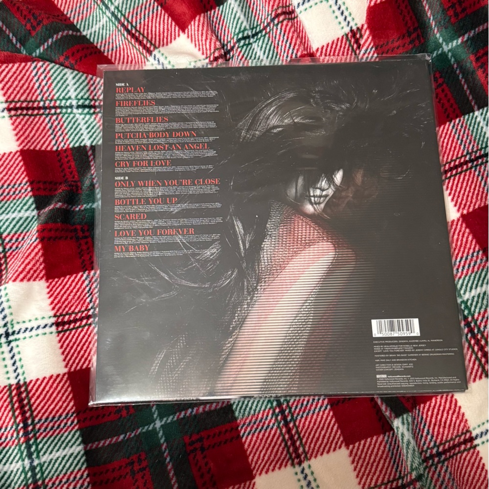 Zendaya Debut Vinyl Album - Picture 2 of 3